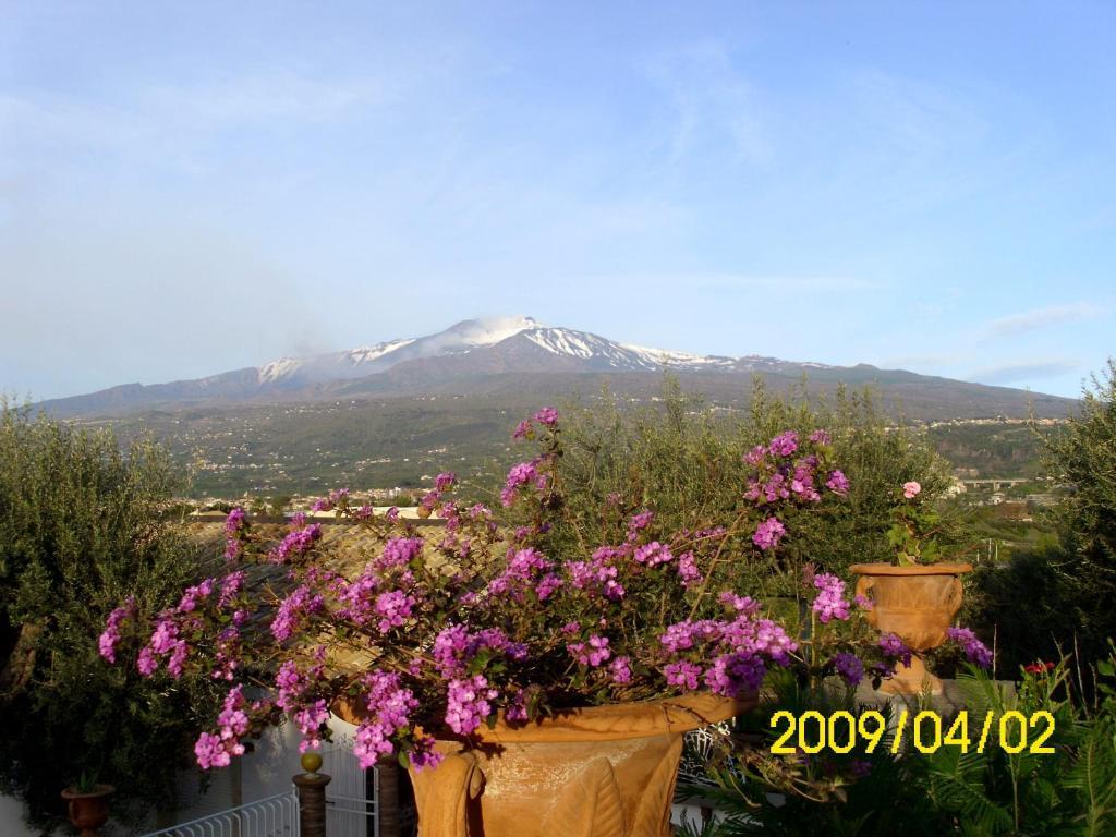 Serra San Biagio Villa Calatabiano Buitenkant foto