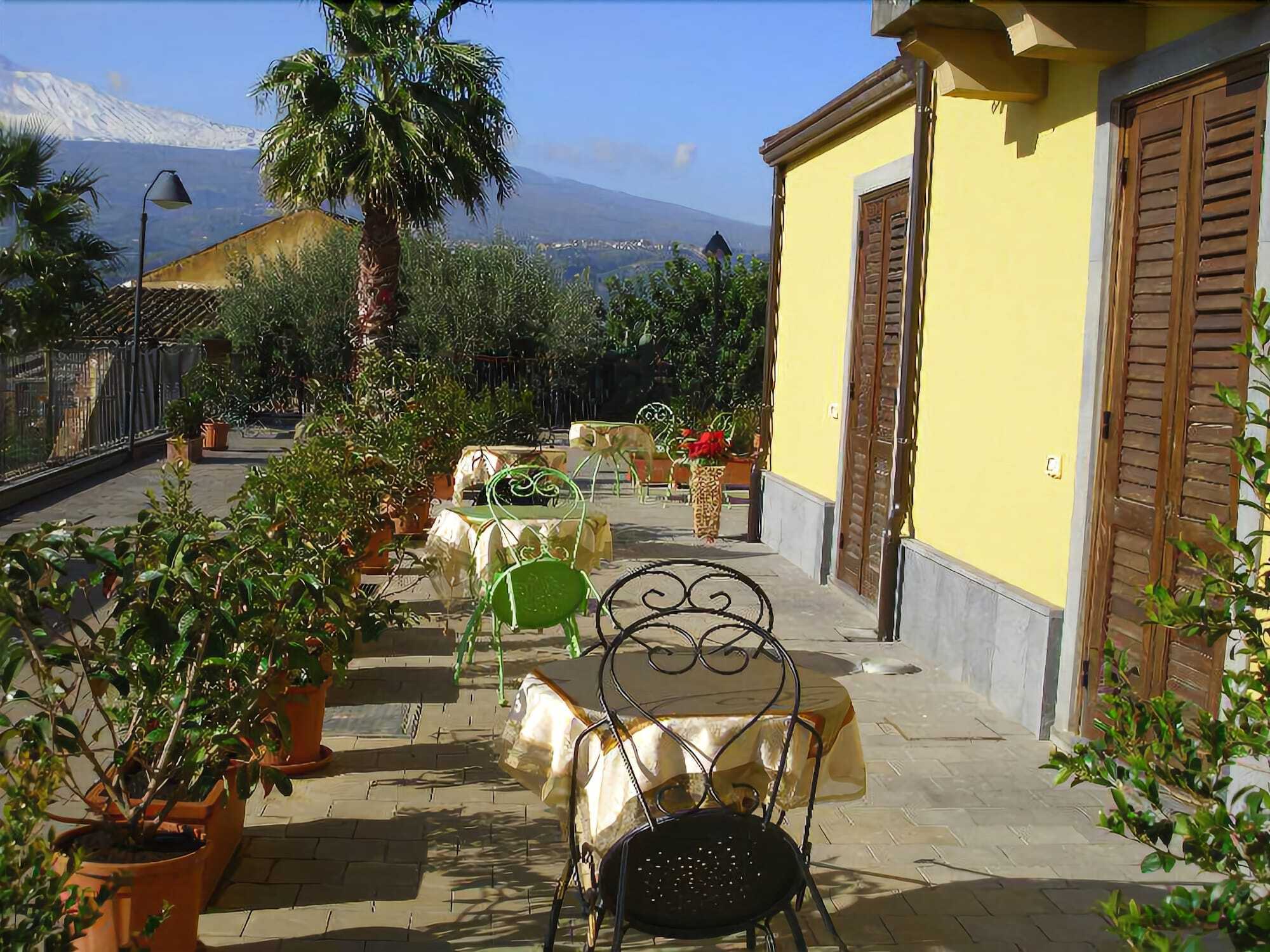 Serra San Biagio Villa Calatabiano Buitenkant foto